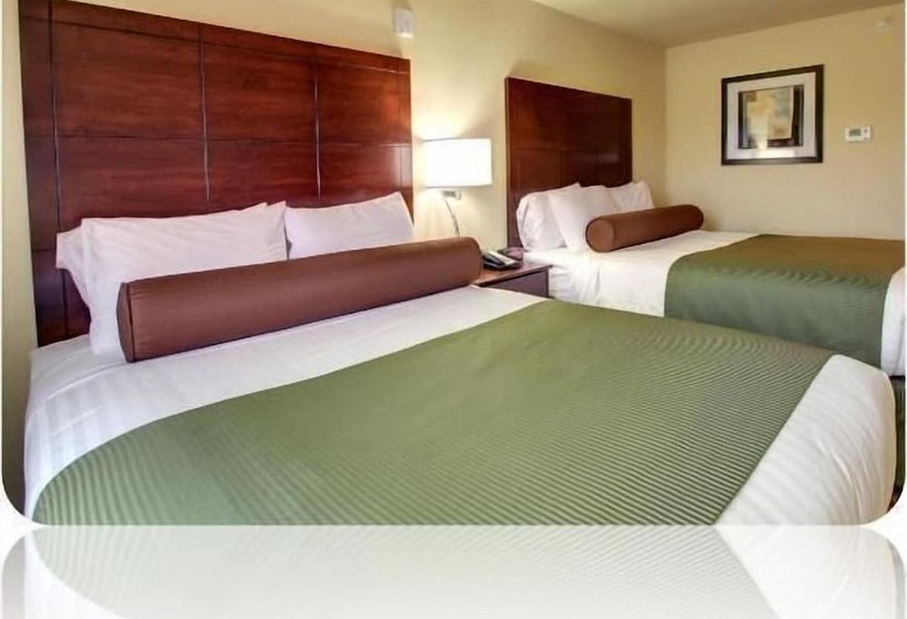 Отель Cobblestone Inn & Suites  Harvey