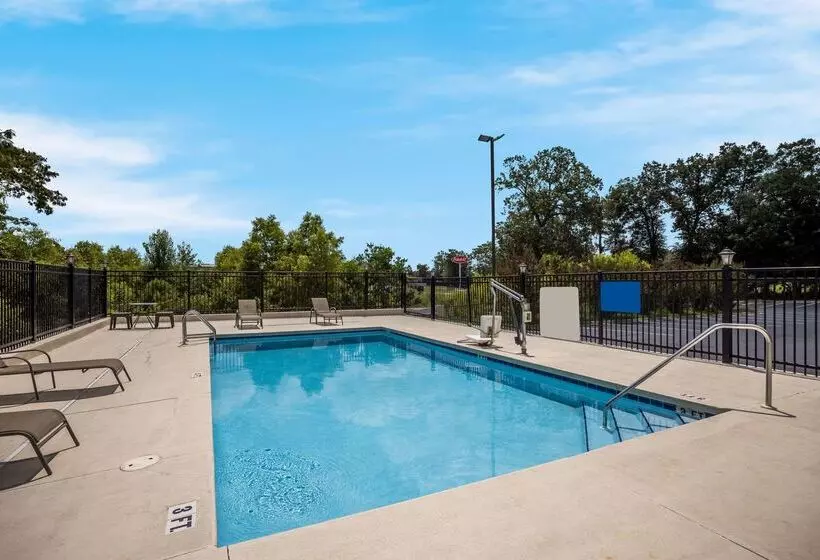 호텔 Comfort Inn & Suites Midway Tallahassee West