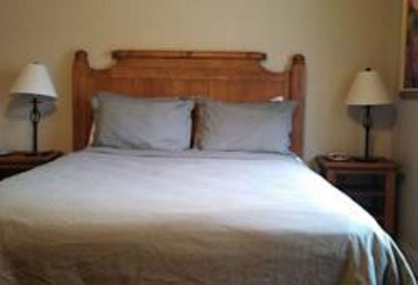 Отель Complejo Centennial Suites Extended Stay Lodge