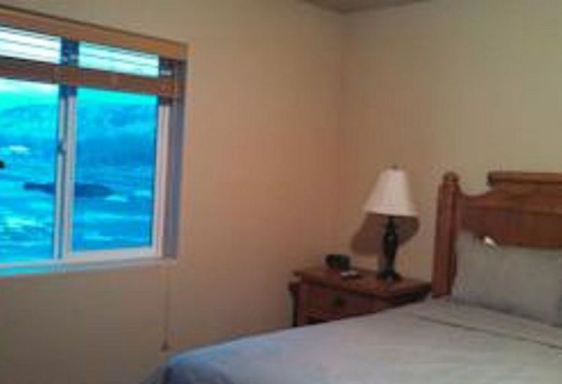 Отель Complejo Centennial Suites Extended Stay Lodge