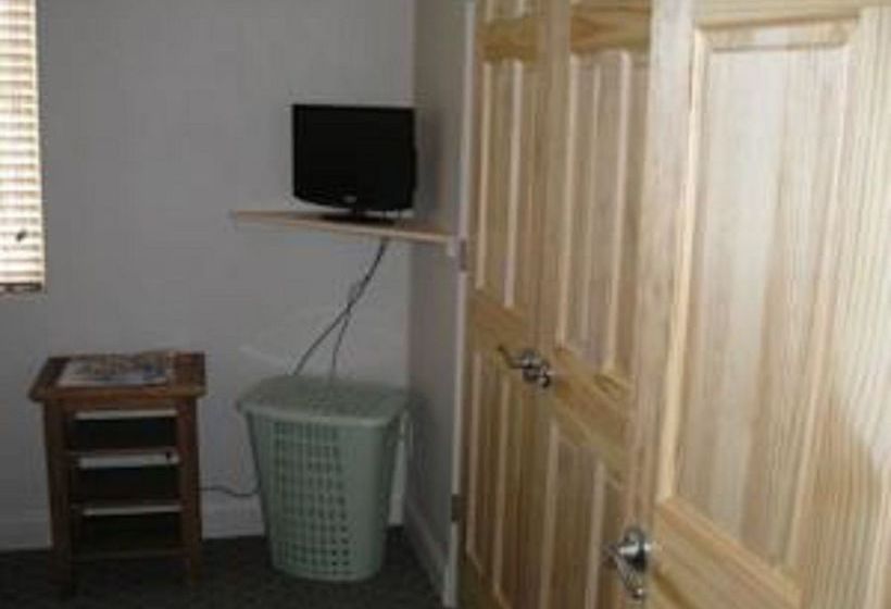 Отель Complejo Centennial Suites Extended Stay Lodge