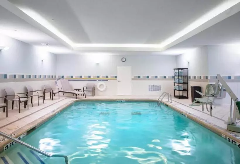 ホテル Courtyard By Marriott Denton