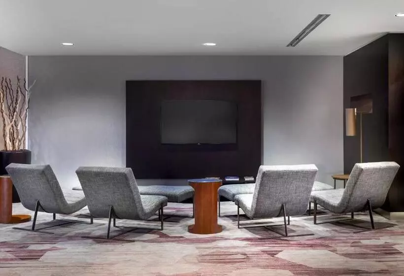 ホテル Courtyard By Marriott Denton