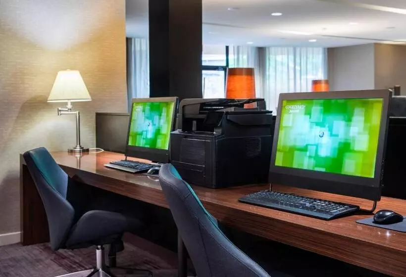 ホテル Courtyard By Marriott Denton