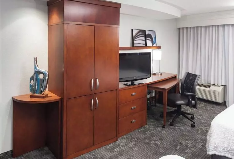 酒店 Courtyard By Marriott Hattiesburg