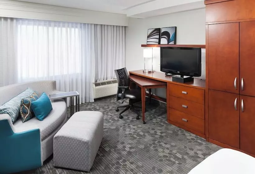 酒店 Courtyard By Marriott Hattiesburg