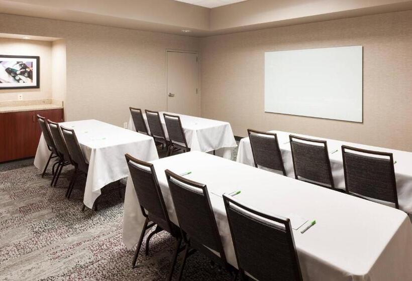 فندق Courtyard By Marriott Hattiesburg