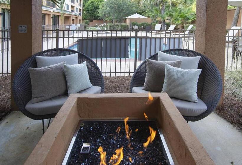 Отель Courtyard By Marriott Valdosta