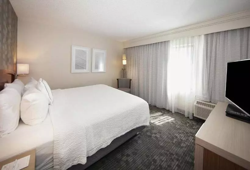 ホテル Courtyard By Marriott Valdosta