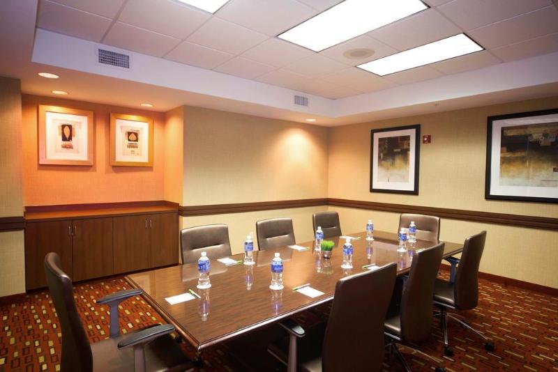 Отель Courtyard By Marriott Valdosta