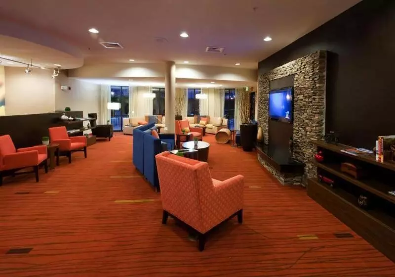 ホテル Courtyard By Marriott Valdosta