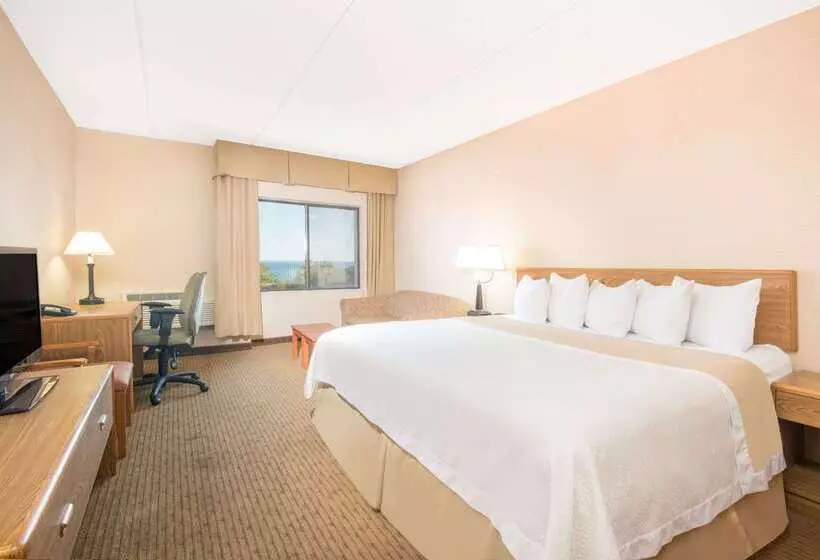 فندق Days Inn By Wyndham Duluth Lakewalk