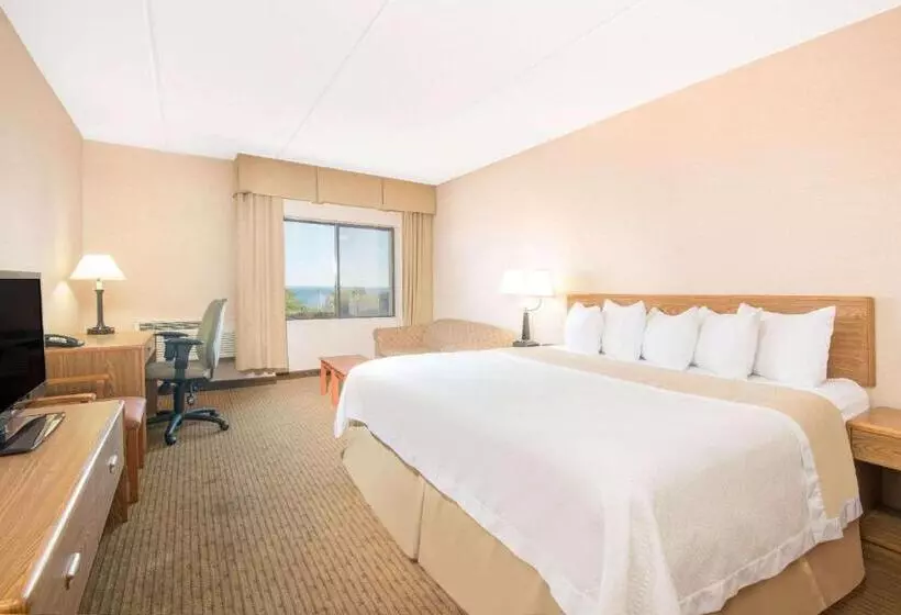 فندق Days Inn By Wyndham Duluth Lakewalk