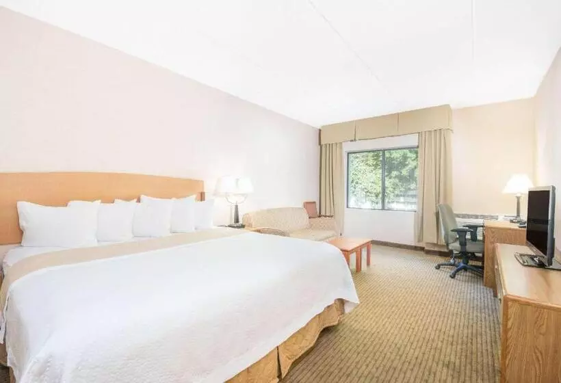 فندق Days Inn By Wyndham Duluth Lakewalk