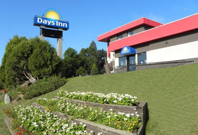 فندق Days Inn By Wyndham Duluth Lakewalk
