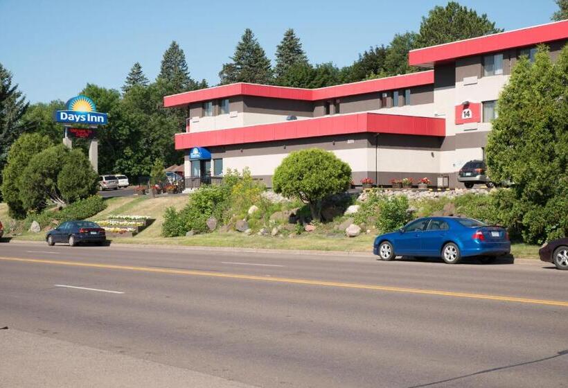 فندق Days Inn By Wyndham Duluth Lakewalk