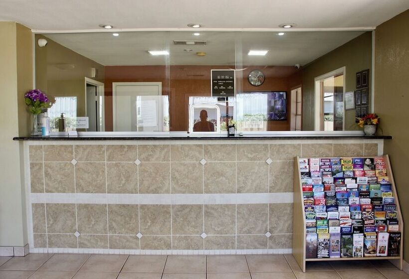 فندق Executive Inn Of Arlington, Near At&t Stadium