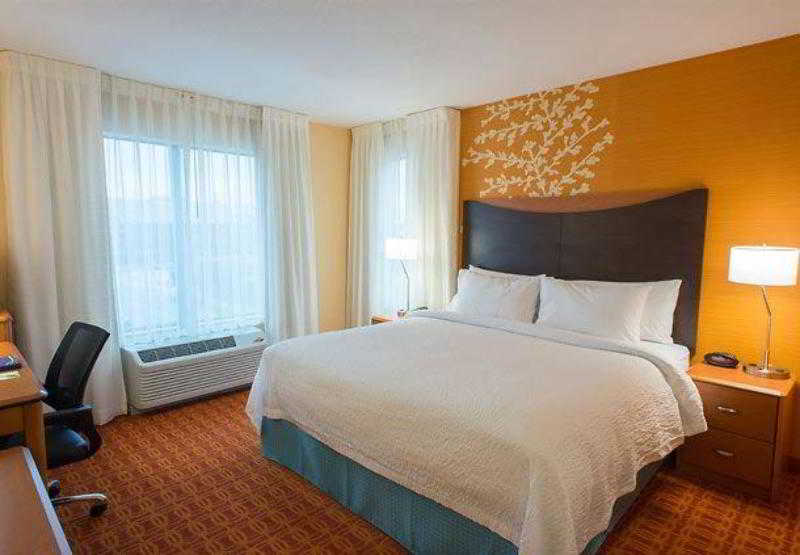 فندق Fairfield Inn & Suites Tulsa Downtown Arts District