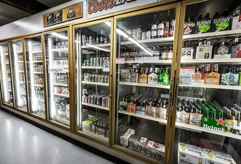 酒店 Gateway Inn & Cabins