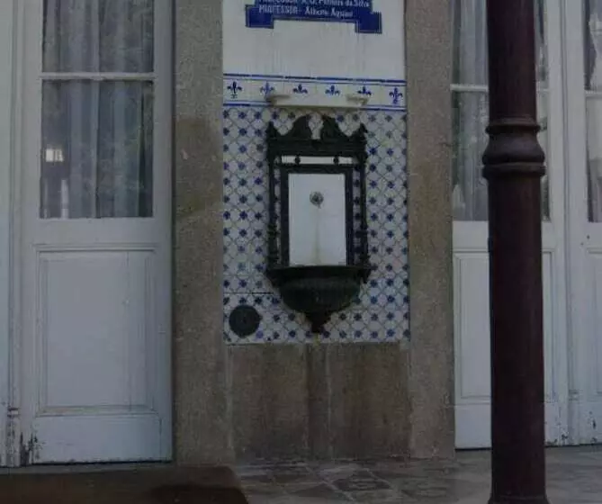 בית מלון כפרי Inatel Entre Os Rios