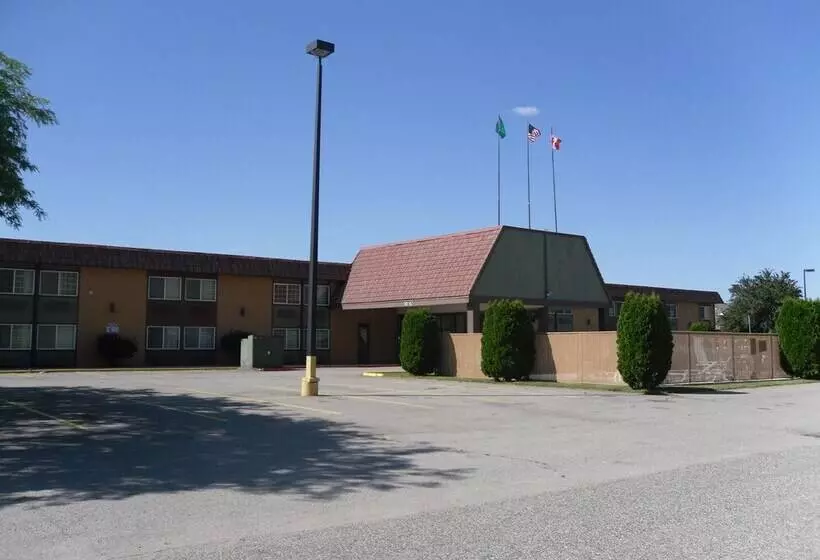 בית מלון כפרי Quality Inn & Suites Okanogan Omak