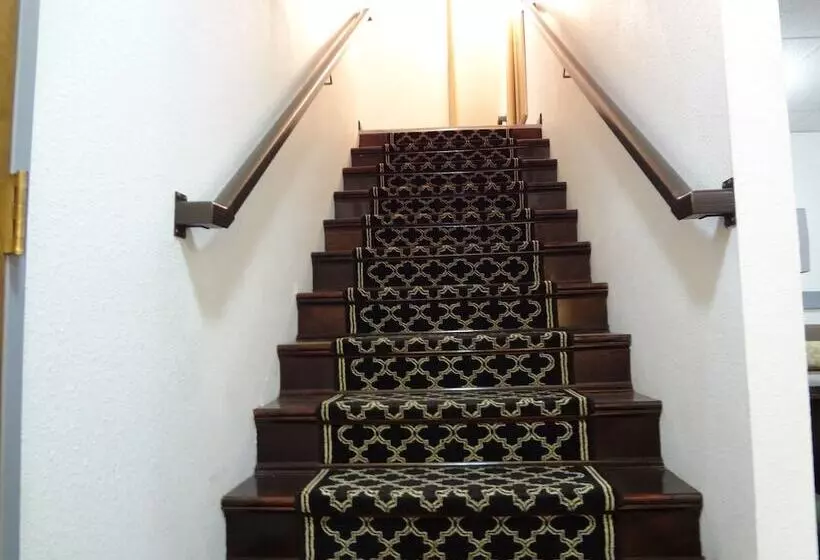 בית מלון כפרי Quality Inn & Suites Okanogan Omak