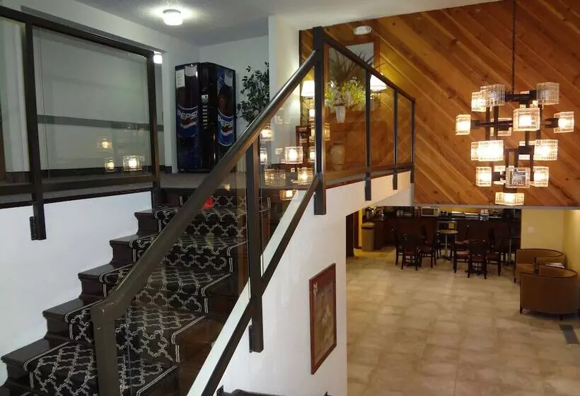 בית מלון כפרי Quality Inn & Suites Okanogan Omak