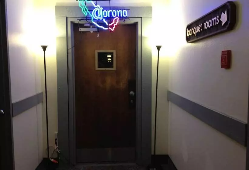 בית מלון כפרי Quality Inn & Suites Okanogan Omak