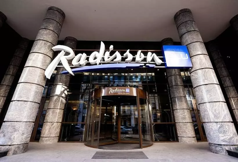 Radisson Blu Hotel, Kyiv Podil City Centre