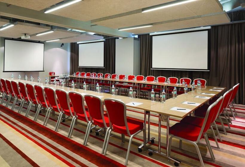 Hotel Ramada Encore Kyiv