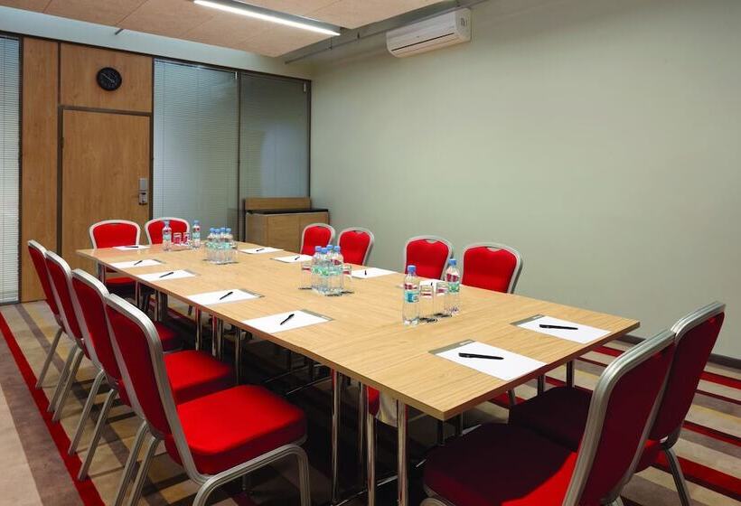 Hotel Ramada Encore Kyiv