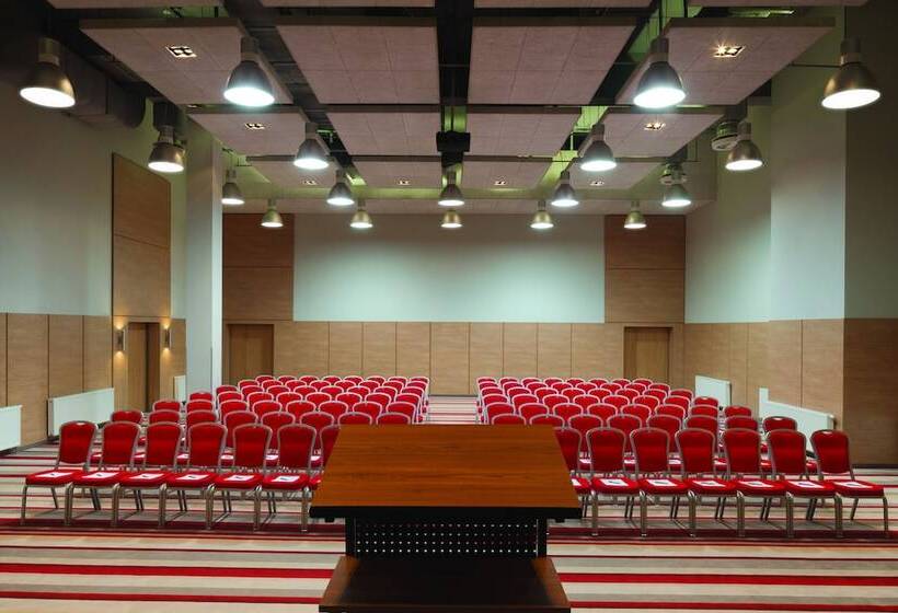 Hotel Ramada Encore Kyiv