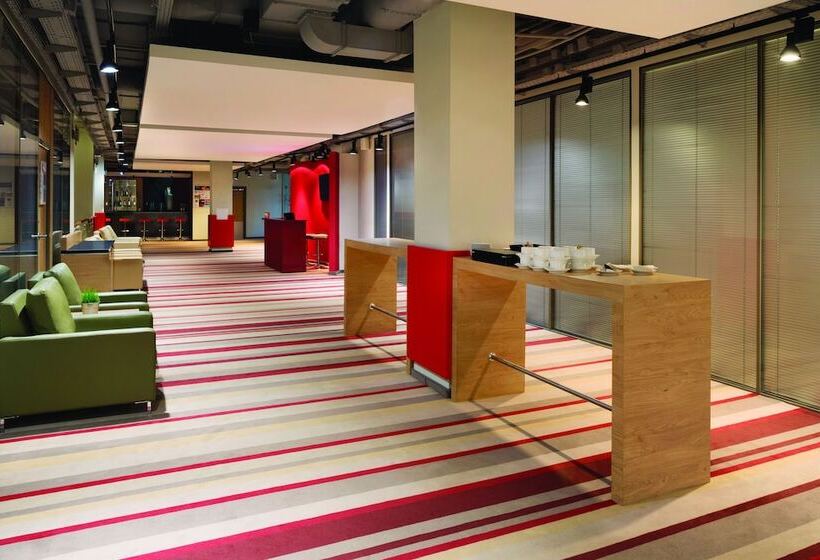 Hotel Ramada Encore Kyiv