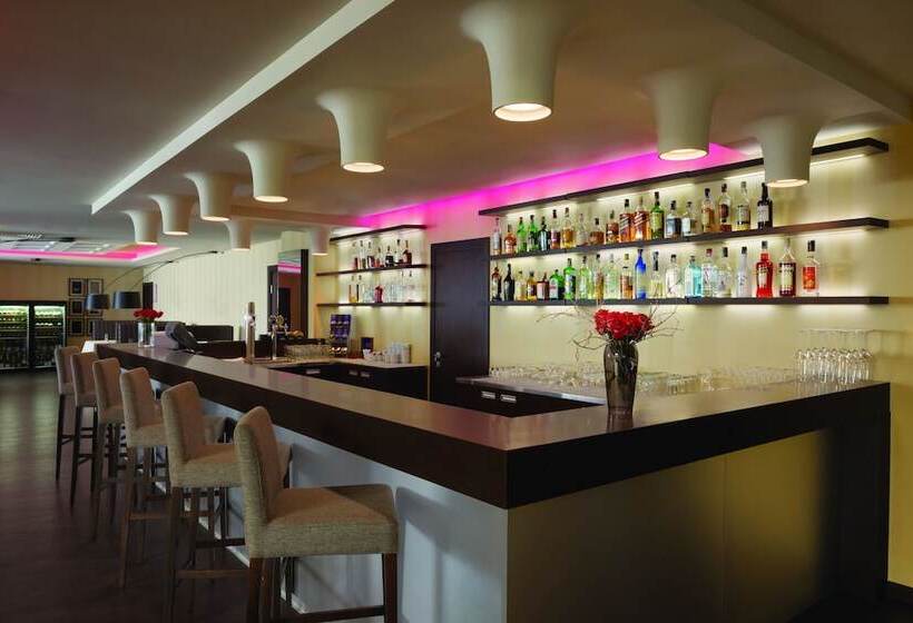 Hotel Ramada Encore Kyiv
