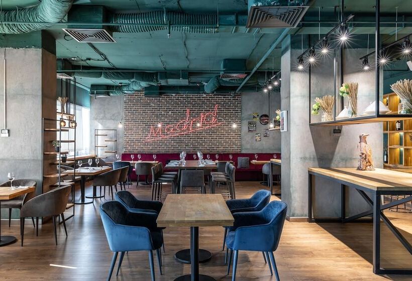 Hotel Ramada Encore Kyiv