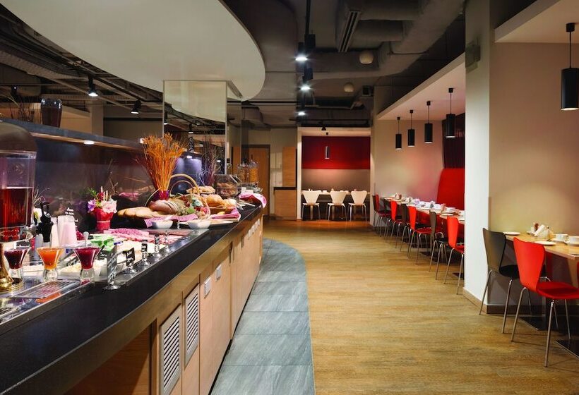 Hotel Ramada Encore Kyiv