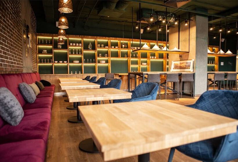 Hotel Ramada Encore Kyiv