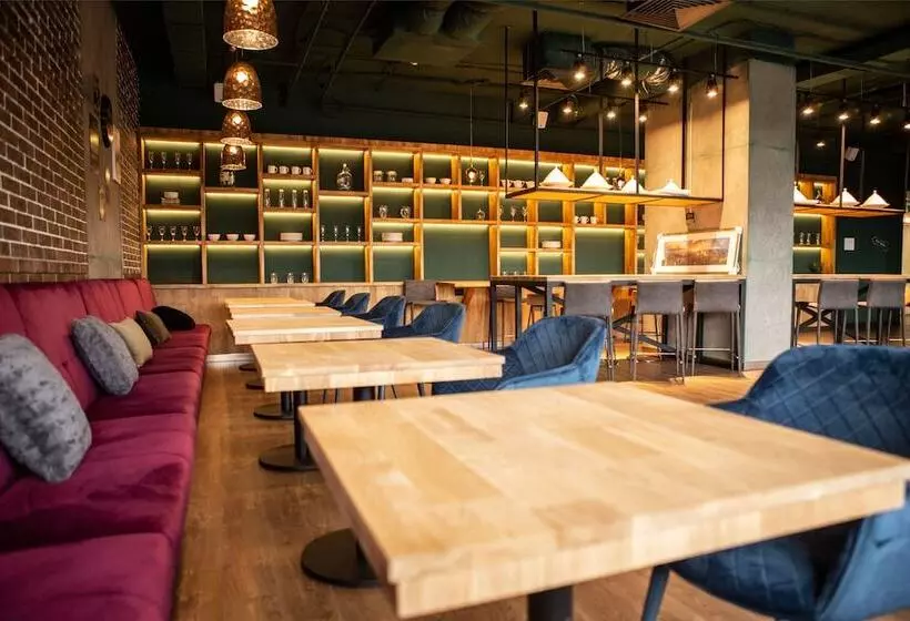 Szálloda Ramada Encore Kyiv