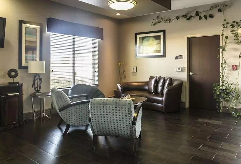 Отель Red River Inn And Suites