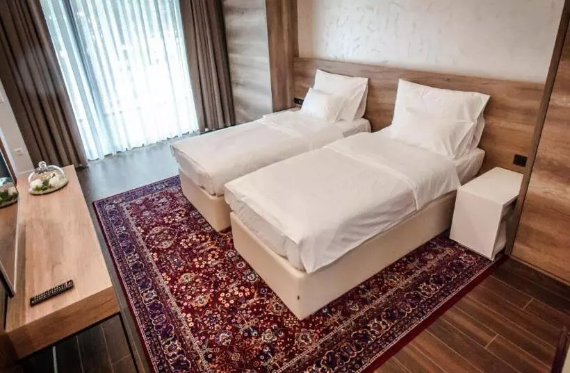 هتل Villas And Apartments Oaza