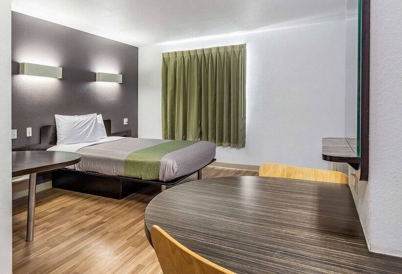 Отель Studio 6orange, Tx