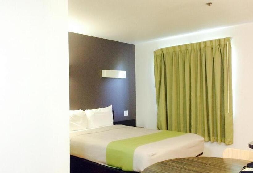 Отель Studio 6orange, Tx