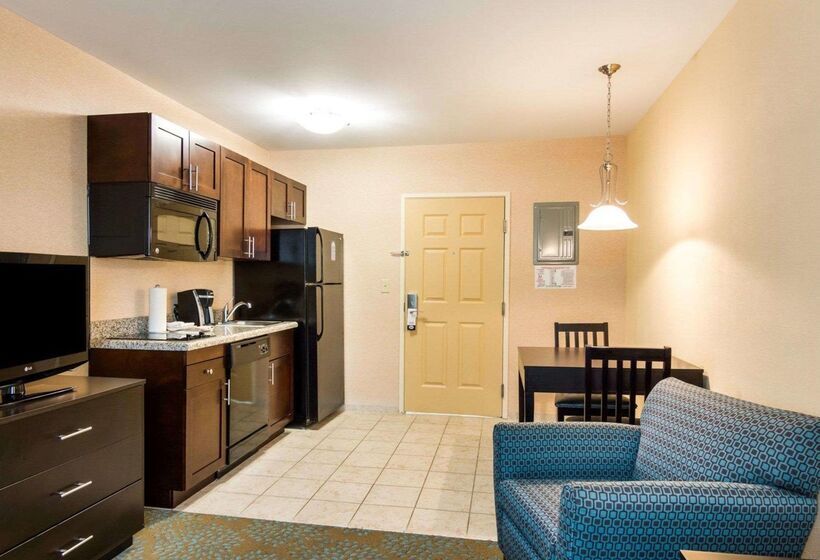 فندق Suburban Studios Quantico