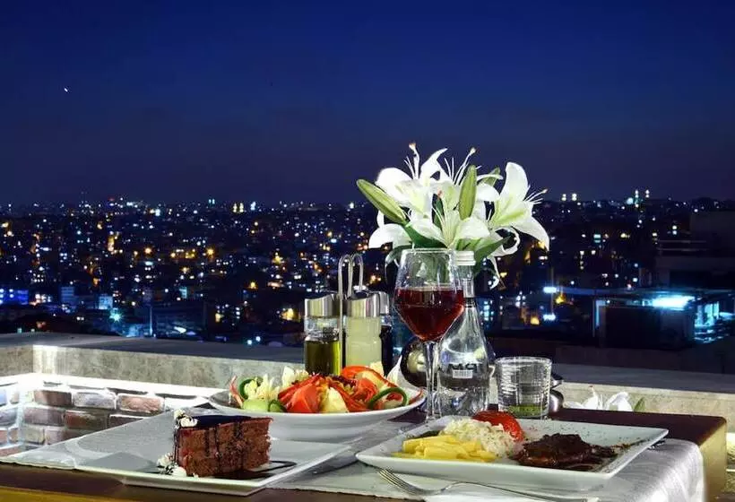 ホテル Taksim Line