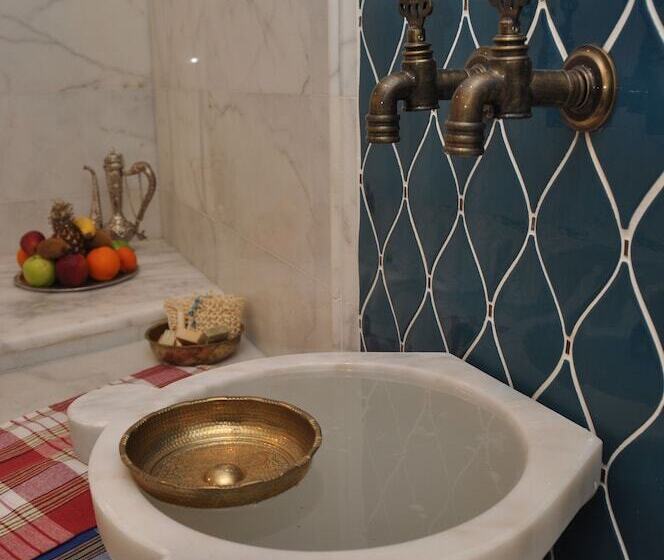 ホテル Taksim Line