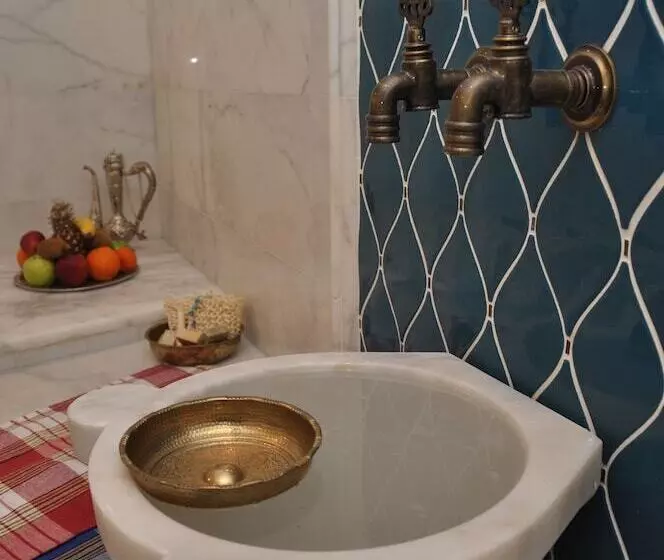 ホテル Taksim Line