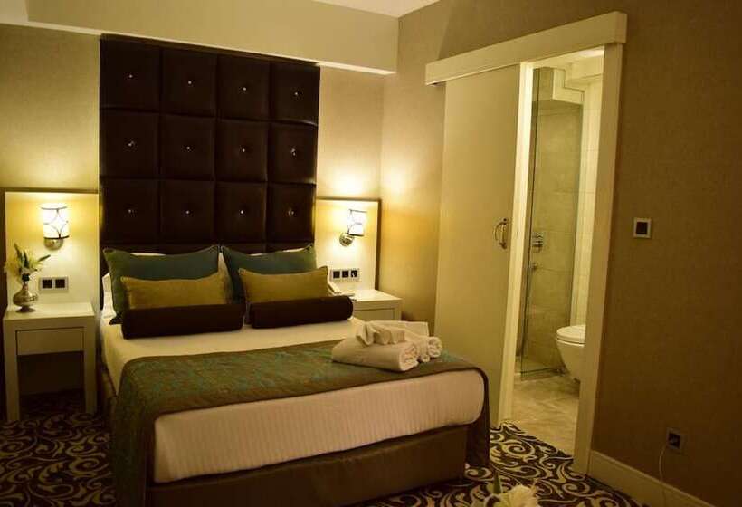 ホテル Taksim Line