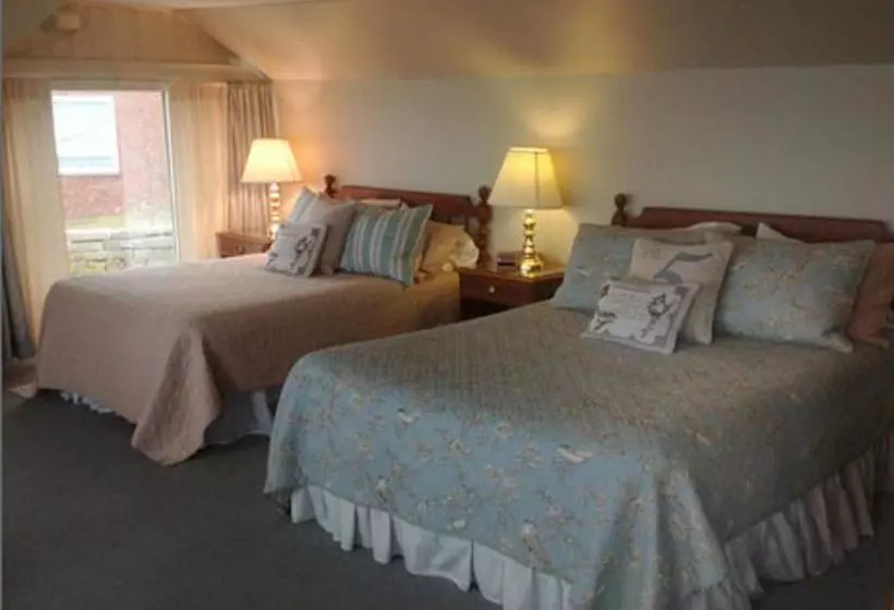 Szálloda The Quarterdeck Inn By The Sea