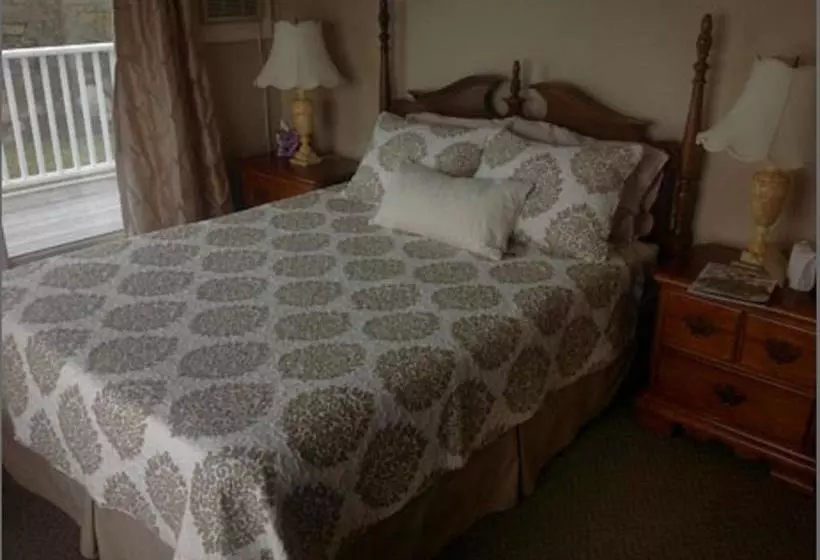 Szálloda The Quarterdeck Inn By The Sea