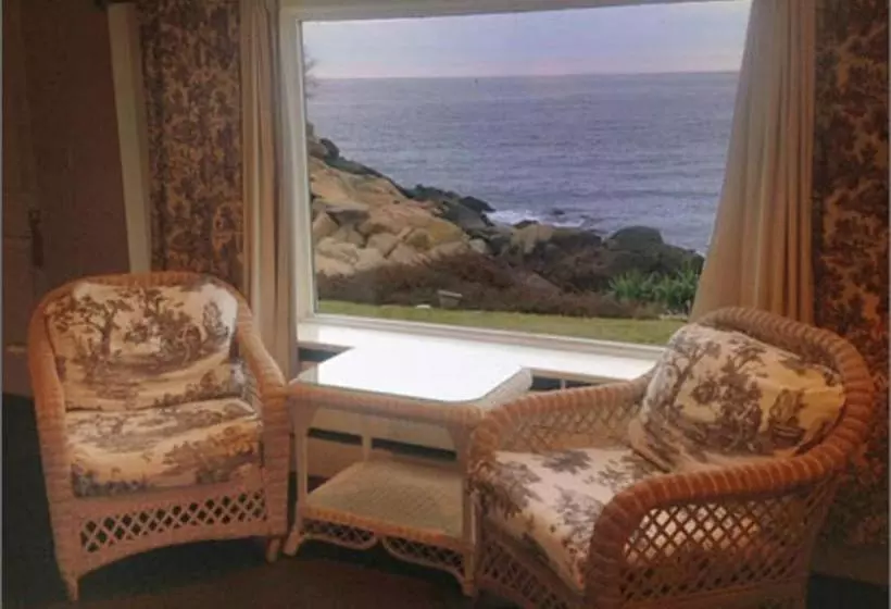 Szálloda The Quarterdeck Inn By The Sea